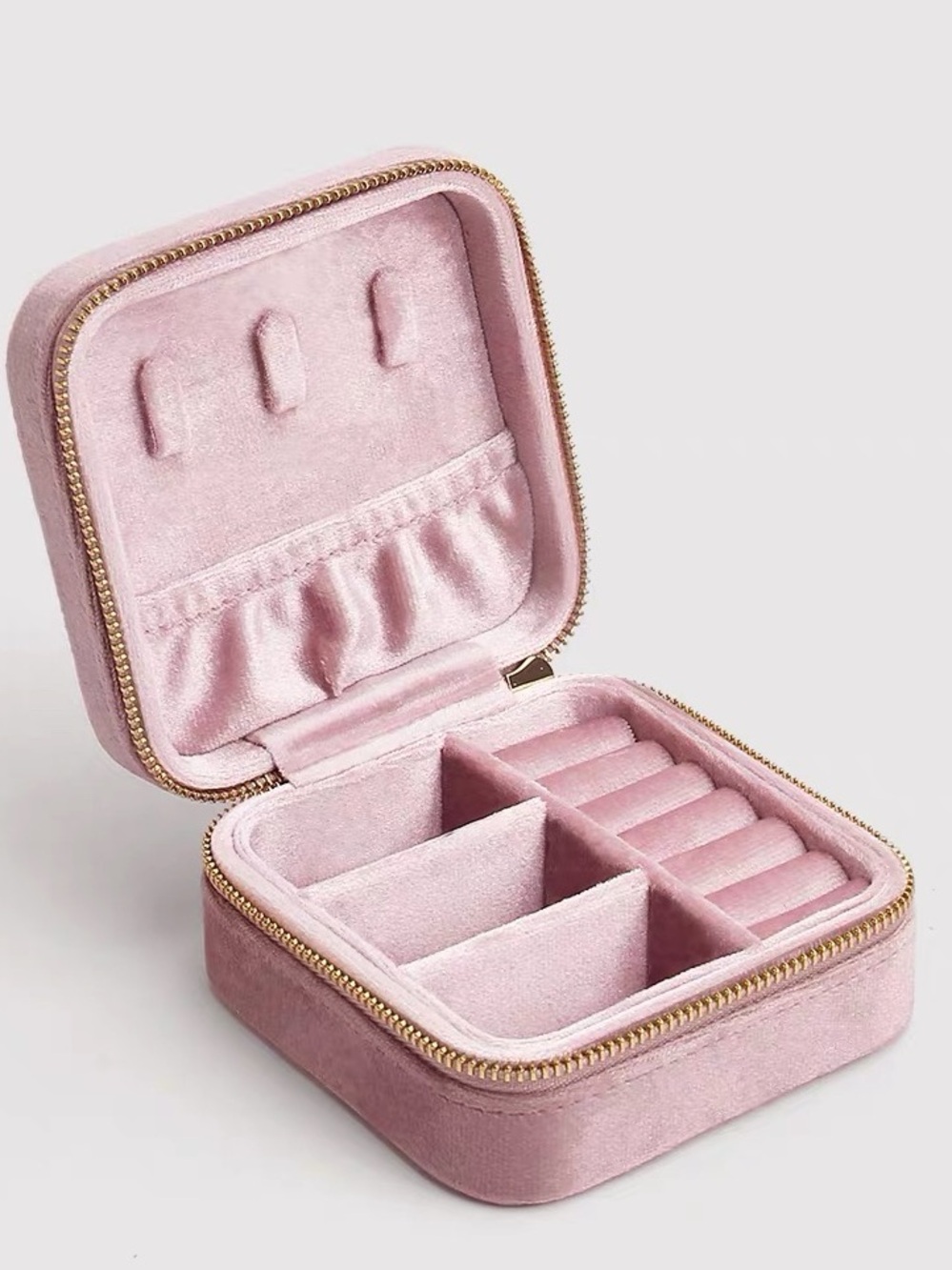 Velvet Square Jewelry Travel Case in light pink